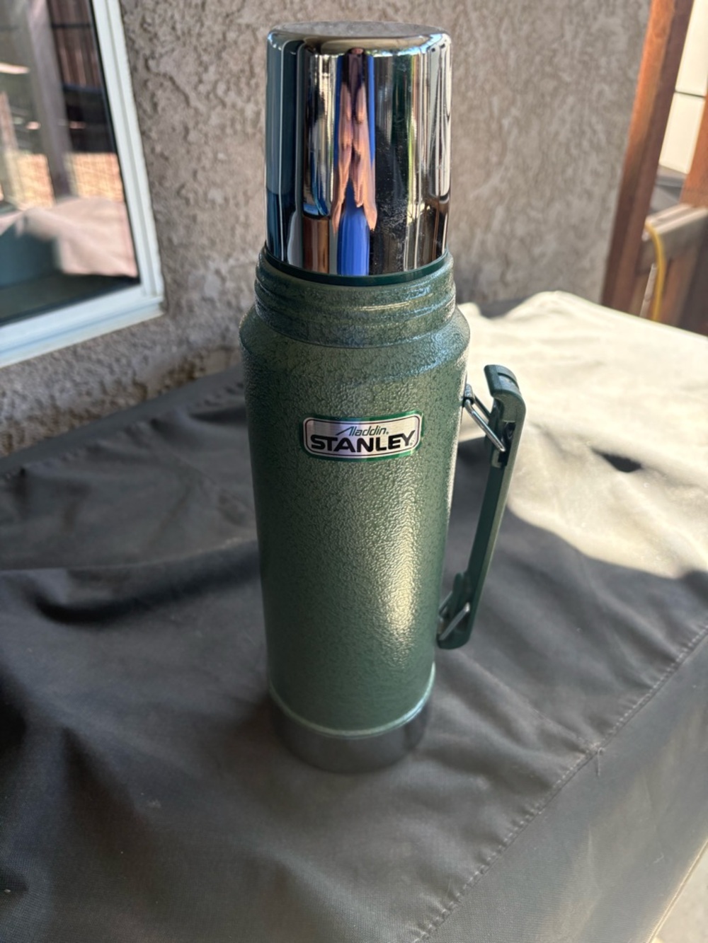 Stanley Green Classic Vacuum Bottle